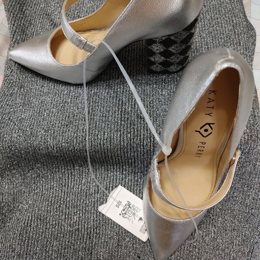 NWT KATY PERRY SILVER & BLACK HEELS